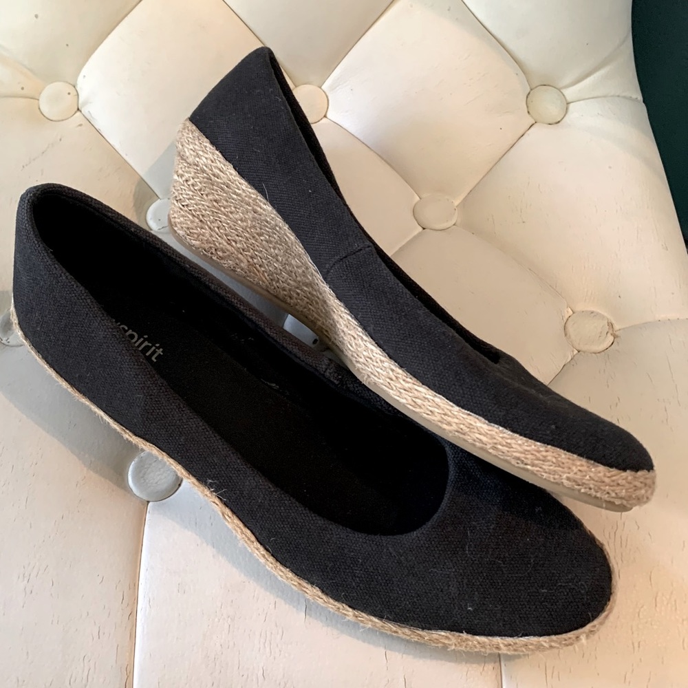 Easy Spirit Dellina Flat